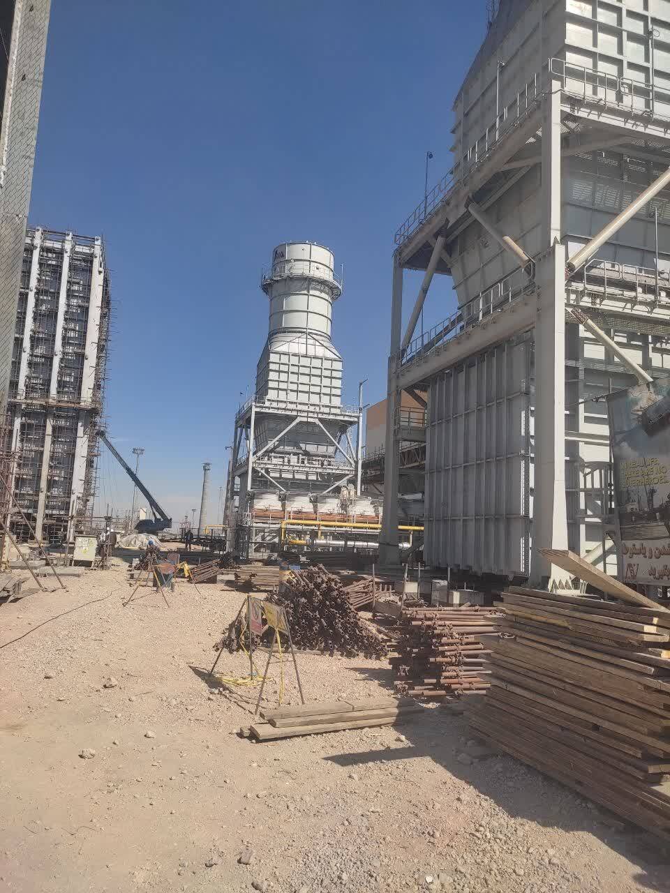 تاکید بر راهاندازی بخش بخار نیروگاه ۹۱۵ مگاواتی سیکل ترکیبی فولاد مبارکه تا پیش از اوج بار ۱۴۰۴