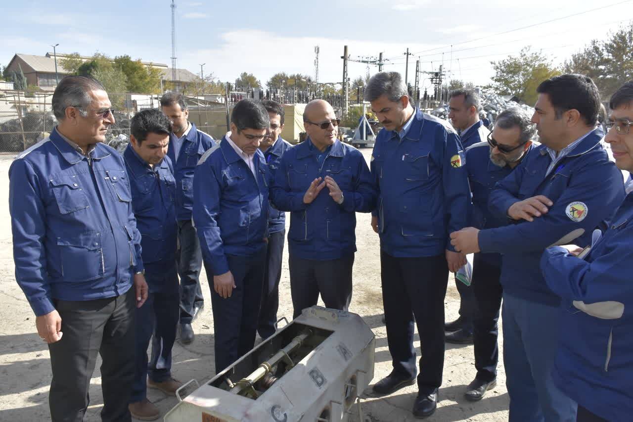 بازدید معاون هماهنگی توزیع توانیر از شرکت توزیع نیروی برق استان مرکزی