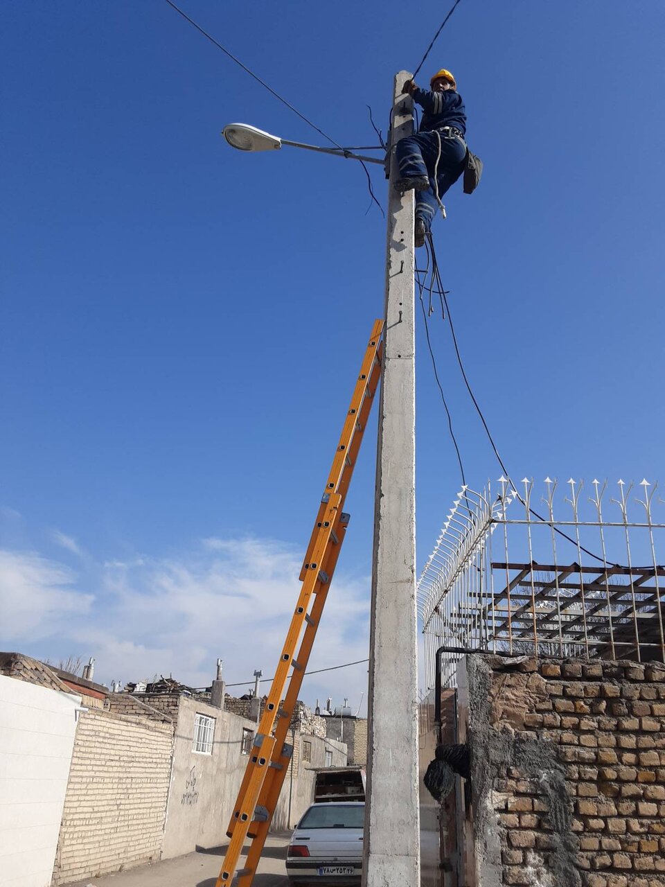 کشف و جمعآوری ۲۲ انشعاب غیرمجاز در مشهد کشف و جمعآوری ۲۲ انشعاب غیرمجاز در مشهد