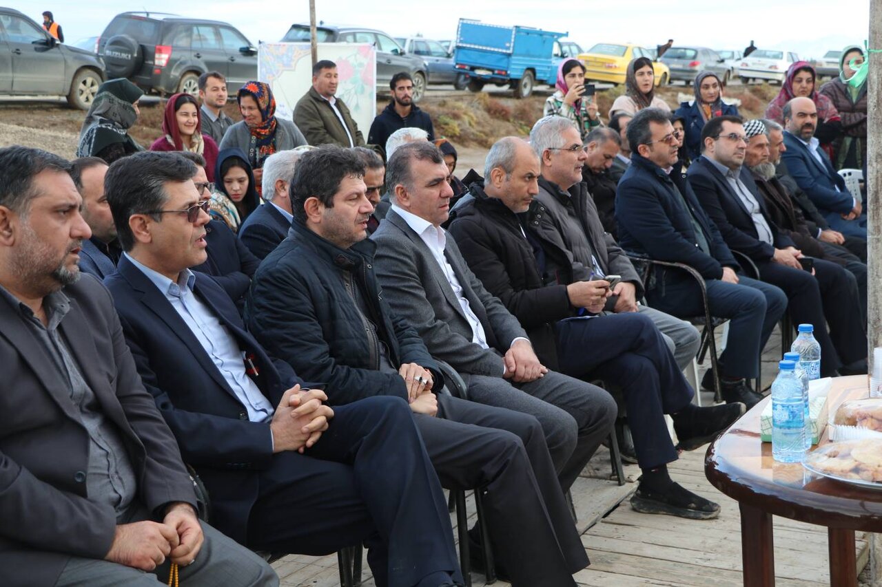 آغاز عملیات اجرایی نیروگاه خورشیدی ۱.۲ مگاواتی در گمیشان استان گلستان