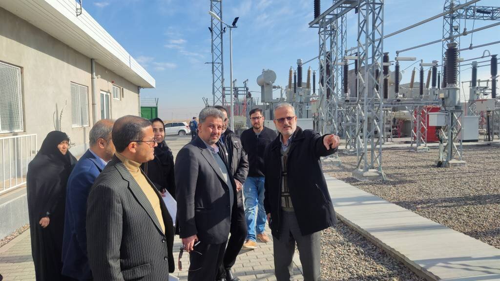 بازدید مدیرعامل توانیر از روند پیشرفت ۲ طرح برق منطقهای خراسان در حوزه برقرسانی به بخشهای مسکن و صنعت بازدید مدیرعامل توانیر از روند پیشرفت ۲ طرح برق منطقهای خراسان در حوزه برقرسانی به بخشهای مسکن و صنعت