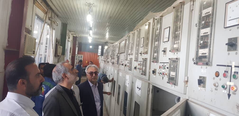 بازدید مجری برق روستایی توانیر از امکانات و زیرساختهای تامین برق جزیره ابوموسی بازدید مجری برق روستایی توانیر از امکانات و زیرساختهای تامین برق جزیره ابوموسی