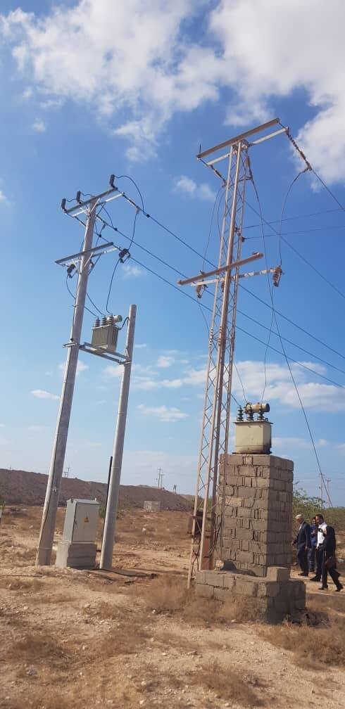 بازدید مجری برق روستایی توانیر از امکانات و زیرساختهای تامین برق جزیره ابوموسی بازدید مجری برق روستایی توانیر از امکانات و زیرساختهای تامین برق جزیره ابوموسی