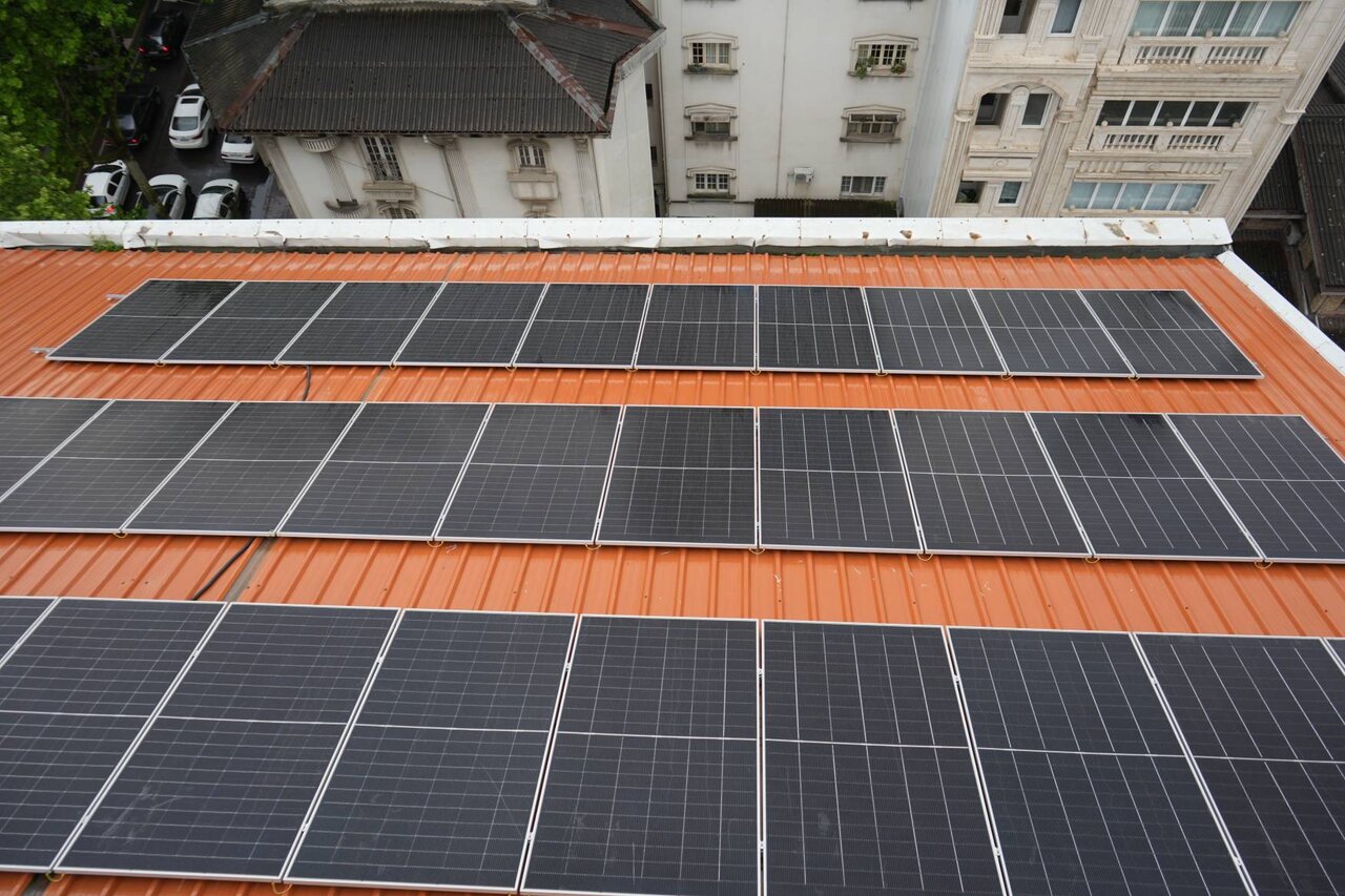 بهره برداری از نیروگاه خورشیدی در دیوان محاسبات استان گیلان بهره برداری از نیروگاه خورشیدی در دیوان محاسبات استان گیلان