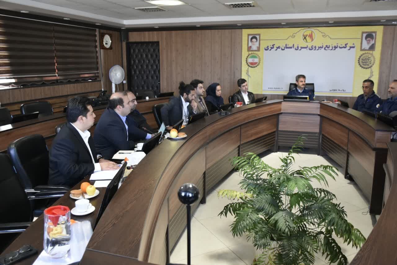 جایگزینی ۱۸۳ هزار چراغ فرسوده با لامپهای فوق کممصرف در استان مرکزی سرعت گرفت جایگزینی ۱۸۳ هزار چراغ فرسوده با لامپهای فوق کممصرف در استان مرکزی سرعت گرفت