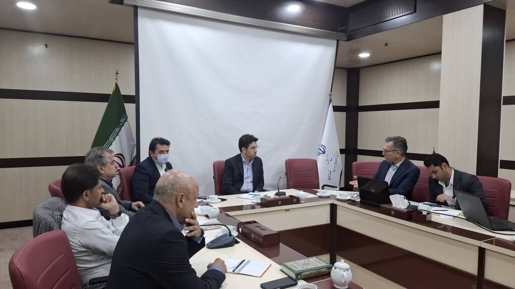 تاکید بر تسریع در تحقق ۲۷۲ مگاوات انرژی خورشیدی در مشهد تا سال ۱۴۰۶ تاکید بر تسریع در تحقق ۲۷۲ مگاوات انرژی خورشیدی در مشهد تا سال ۱۴۰۶