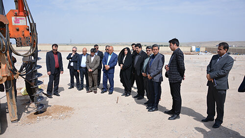 بزرگترین نیروگاه خورشیدی مشهد تا ۳ ماه آینده وارد مدار می‌شود