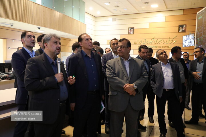 بازدید اعضای کمیسیون عمران مجلس از مرکز راهبری شبکه برق و نشست با مدیرعامل توانیر