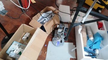 پیگیری ماینرهای غیرمجاز به کشف کارگاه ساخت داروهای تقلبی سرطان انجامید