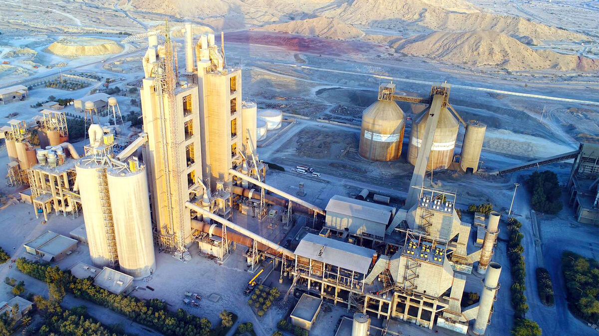 محدودیتهای تامین برق صنایع سیمان کمتر از ۱۵ درصد بوده است محدودیتهای تامین برق صنایع سیمان کمتر از ۱۵ درصد بوده است