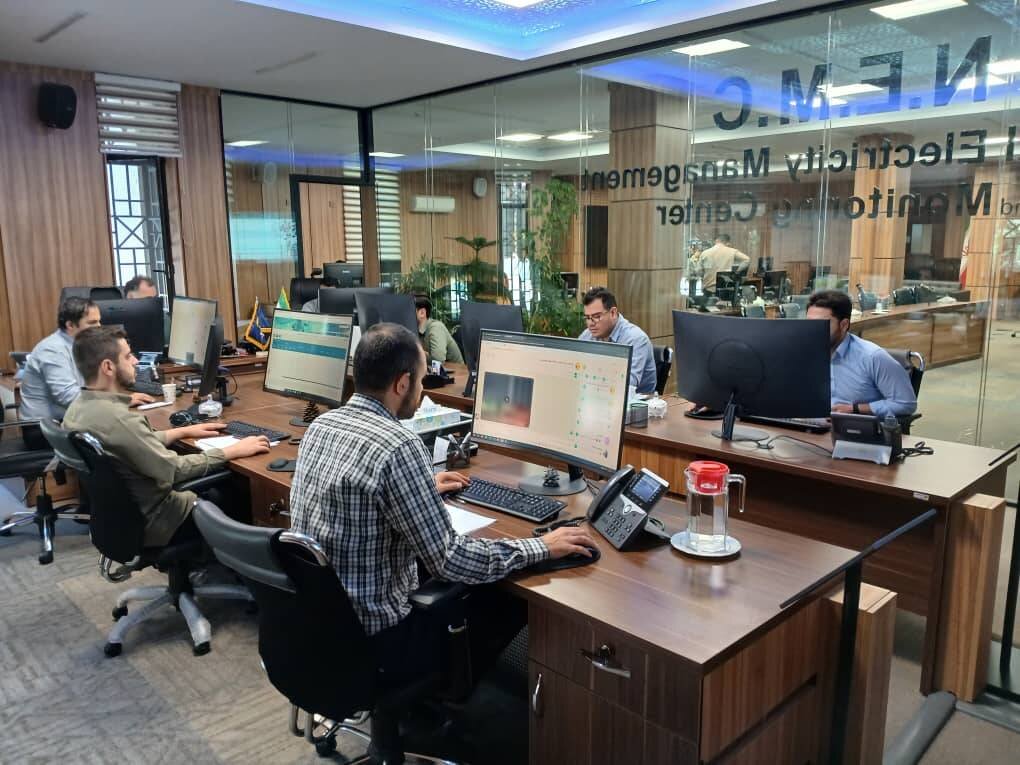 شبکه برق کشور با انسجام، نظم و استمرار در اجرای برنامههای مدیریت مصرف پایدار است شبکه برق کشور با انسجام، نظم و استمرار در اجرای برنامههای مدیریت مصرف پایدار است