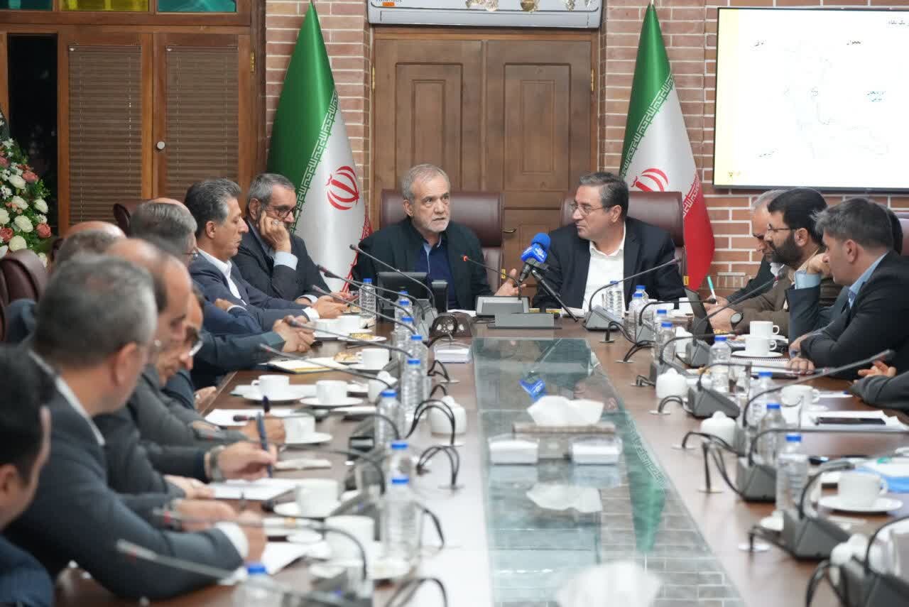 جلسه کارگروه بهینهسازی مصرف انرژی استان آذربایجان غربی جلسه کارگروه بهینهسازی مصرف انرژی استان آذربایجان غربی