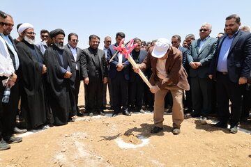 آغاز عملیات اجرایی نیروگاه خورشیدی ۳ مگاواتی در شهرستان کوار فارس