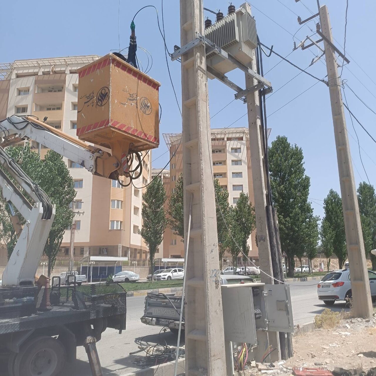 نصب ترانسفورماتورهای جدید در ایلام