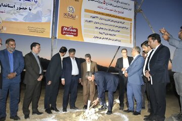 آغاز عملیات اجرایی ۶ مگاوات نیروگاه خورشیدی در شهرستان شازند
