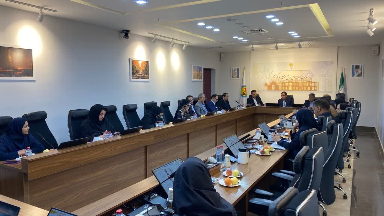 مجمع عمومی عادی سالیانه شرکت برق منطقهای کرمان برگزار شد مجمع عمومی عادی سالیانه شرکت برق منطقهای کرمان برگزار شد