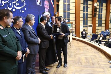 کسب عنوان دستگاه برتر توسط شرکت توزیع نیروی برق استان همدان در جشنواره شهید رجایی