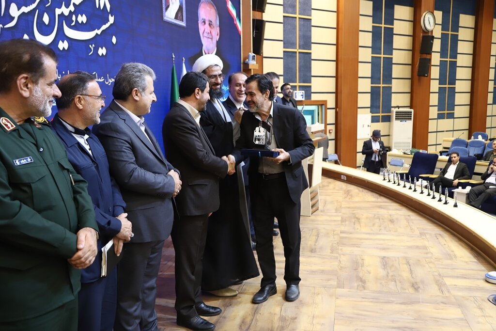 کسب عنوان دستگاه برتر توسط شرکت توزیع نیروی برق استان همدان در جشنواره شهید رجایی کسب عنوان دستگاه برتر توسط شرکت توزیع نیروی برق استان همدان در جشنواره شهید رجایی