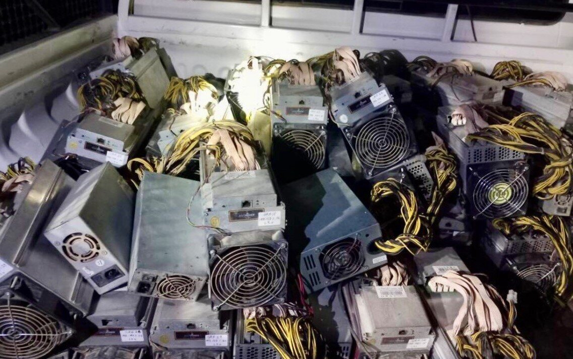 ۱۰۰۰ دستگاه استخراج رمزارز غیرمجاز در فارس امحاء شد ۱۰۰۰ دستگاه استخراج رمزارز غیرمجاز در فارس امحاء شد