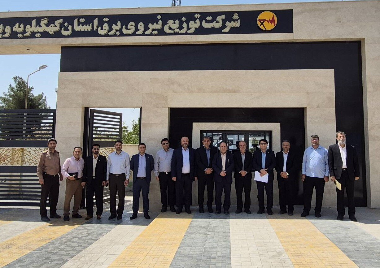 بازدید از اماکن و تاسیسات امور انتقال و توزیع برق کهگیلویه و بویراحمد