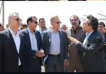 بازدید معاون وزیر نیرو از نیروگاه خورشیدی ۶ مگاواتی چاهگچی خواف