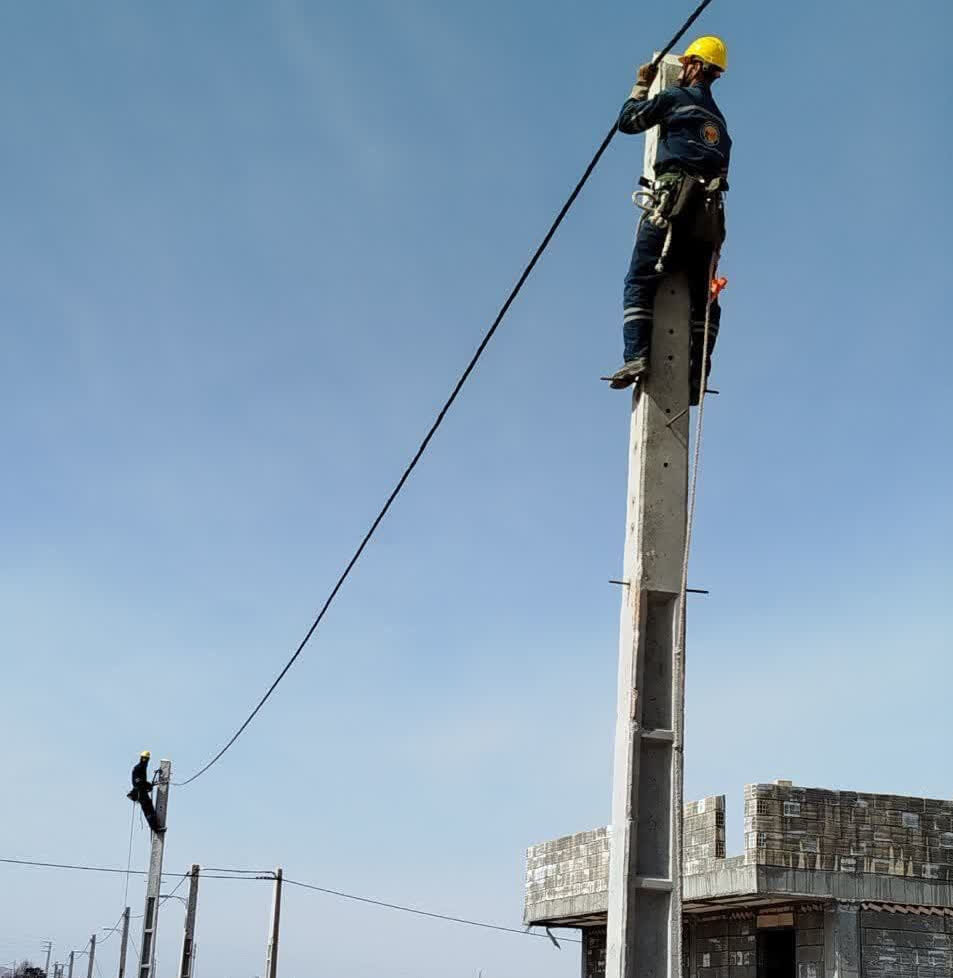افزایش پایداری و ارتقای ایمنی شبکه برق روستای محمدآباد دامغان