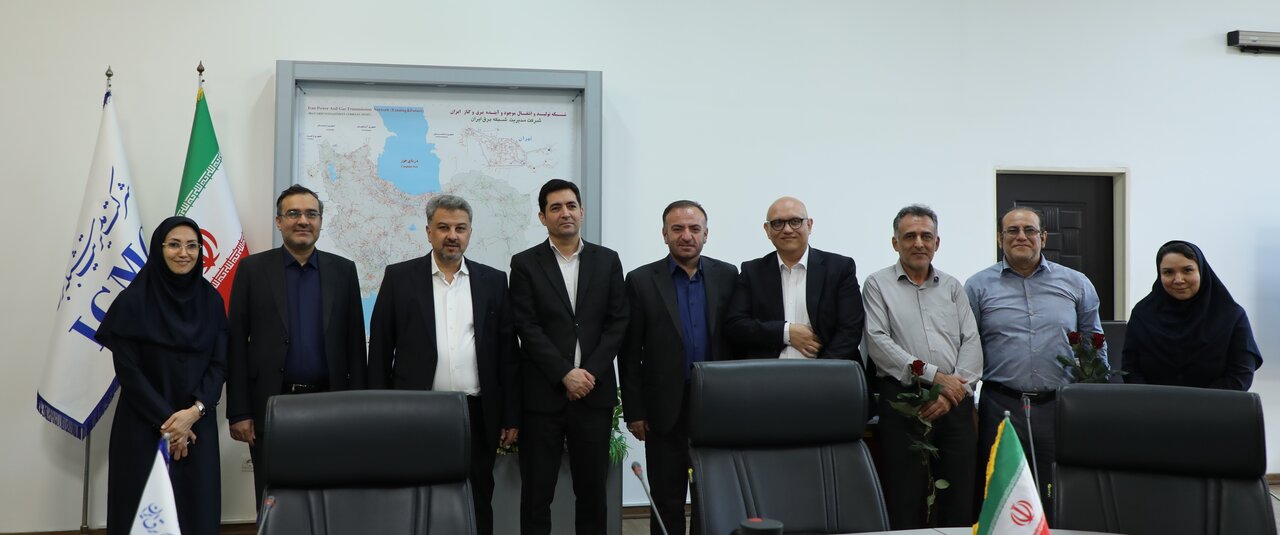 تقدیر مدیرعامل توانیر از همکاران مرکز ملی راهبری شبکه برق کشور و مرکز ملی پایش و کنترل مصرف برق