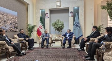 نشست هم‌اندیشی برق منطقه‌ای خراسان و شهرداری مشهد برگزار شد