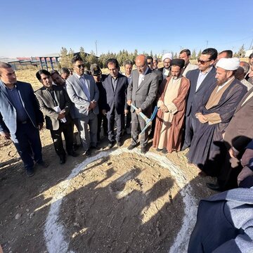 عملیات اجرایی پست ۶۳/۲۰ کیلوولت شهرک صنعتی سنقر آغاز شد