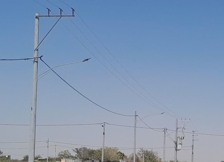 تکمیل طرح برق‌رسانی به ۷۱۰ واحد نهضت ملی مسکن در آران و بیدگل