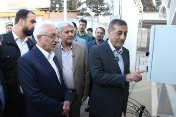 ۱۴ نیروگاه خورشیدی در دستگاه‌های اجرایی استان افتتاح شد
