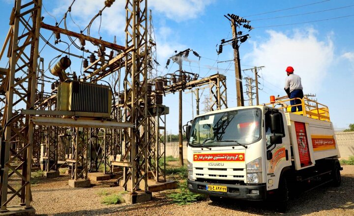 مقره‌شویی خطوط شبکه فشار متوسط در اهواز