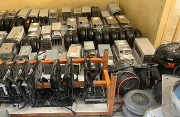 کشف و ضبط بیش از ۸۰ دستگاه ماینر غیرمجاز رمزارز در کردستان