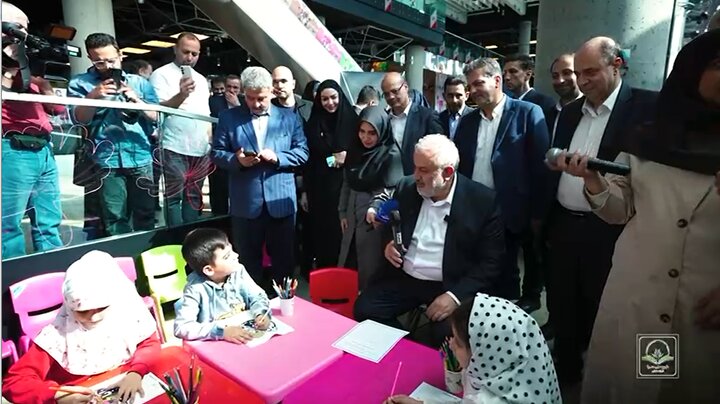 بازدید وزیر نیرو از برنامه‌های طرح ملی سبا (سفیران بهینه‌سازی انرژی) در روز جهانی کودک