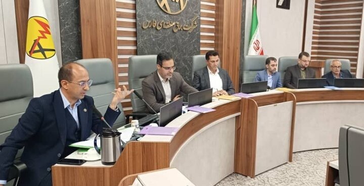 برگزاری دوره آموزشی نظام‌نامه مدیریت چرخه بهره‌وری در برق منطقه‌ای فارس