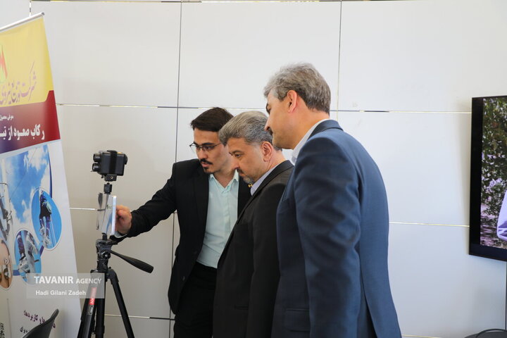 بازدید مسوولان از نمایشگاه بیست‌ونهمین کنفرانس بین‌المللی شبکه‌های توزیع نیروی برق