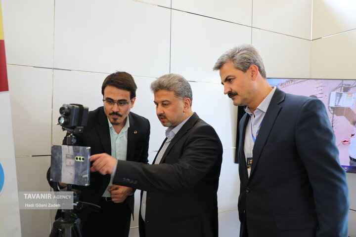 بازدید مسوولان از نمایشگاه بیست‌ونهمین کنفرانس بین‌المللی شبکه‌های توزیع نیروی برق