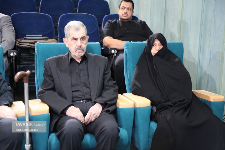 حضور پدر و مادر بزرگوار شهیده ندا رفیعی پارسا در بیست‌ونهمین کنفرانس بین‌المللی شبکه‌های توزیع نیروی برق- تهران