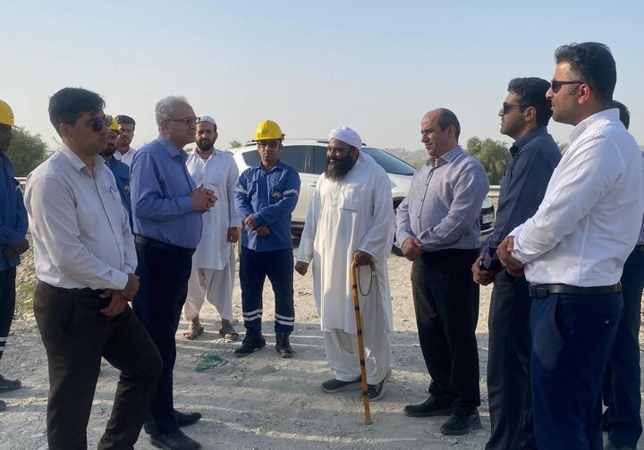 چالش‌های بهره‌برداری از شبکه‌های توزیع و زیرساخت‌های برق روستایی جاسک و سیریک بررسی شد