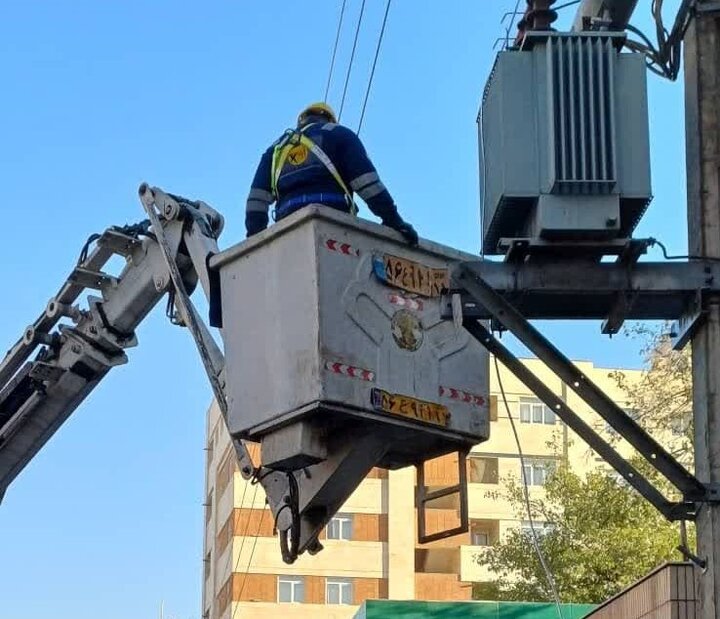 برگزاری مانور اصلاح شبکه در منطقه برق رودکی تهران