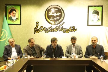 میثاق‌نامه‌ تولید ۲۵۰۰ مگاوات برق در قم به امضا رسید