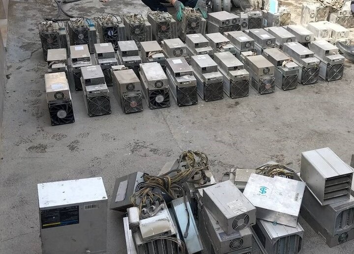 ۱۳۸ دستگاه ماینر غیرمجاز در استان قزوین توقیف شد 