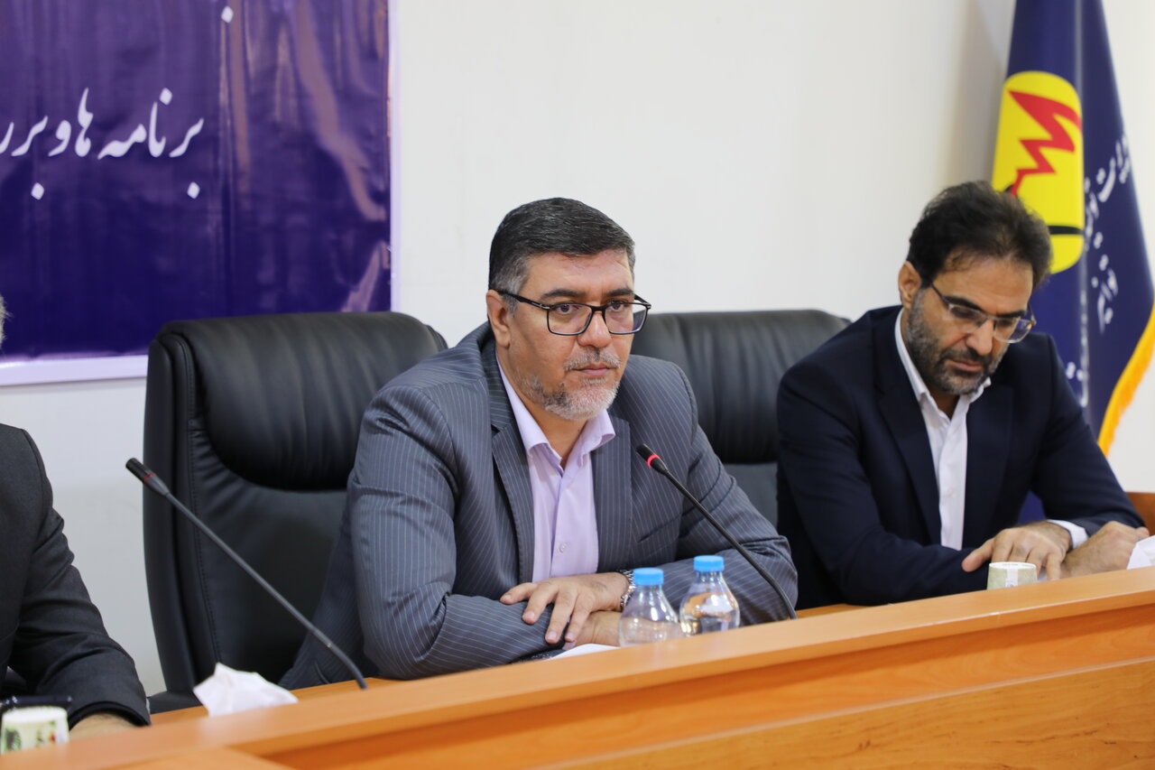 گردهمایی مدیران دفاتر حقوقی شرکتهای زیرمجموعه توانیر