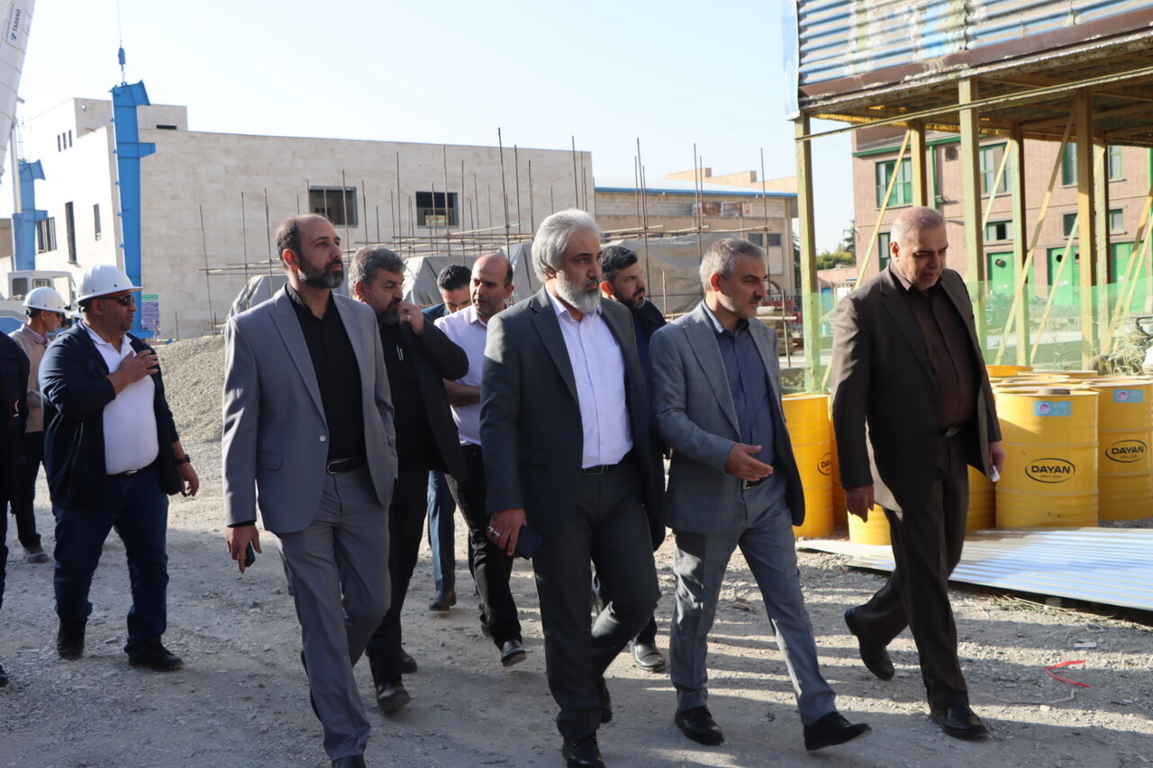 تأکید مدیرعامل برق منطقه‌ای تهران بر توسعه ظرفیت تولید پراکنده در پایتخت