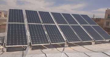 860 نیروگاه خورشیدی حمایتی مقیاس کوچک در استان فارس نصب و راه‌اندازی شد