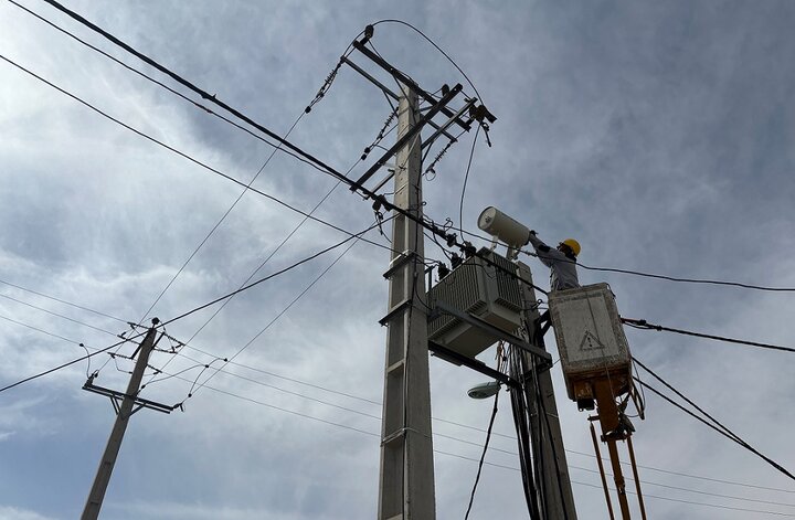 تعمیر ۴۰ دستگاه ترانسفورماتور مخاطره‌آمیز در شهرستان داراب