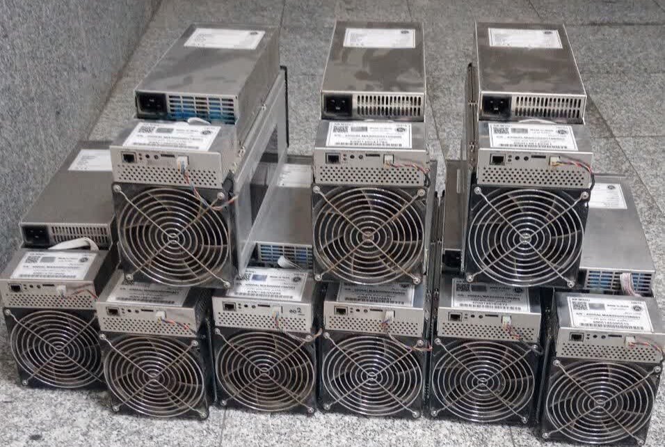 کشف و ضبط ۱۵ دستگاه ماینر غیرمجاز در گرگان
