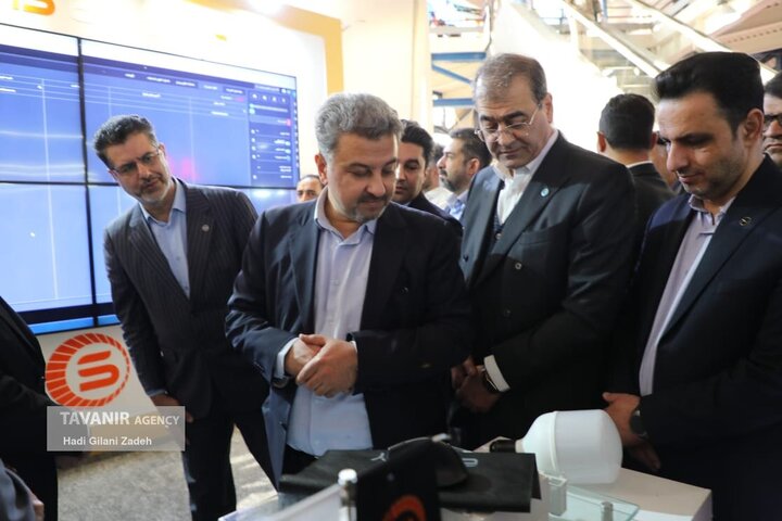 بازدید مدیرعامل توانیر از غرفه های مختلف نمایشگاه بین المللی صنعت برق ایران