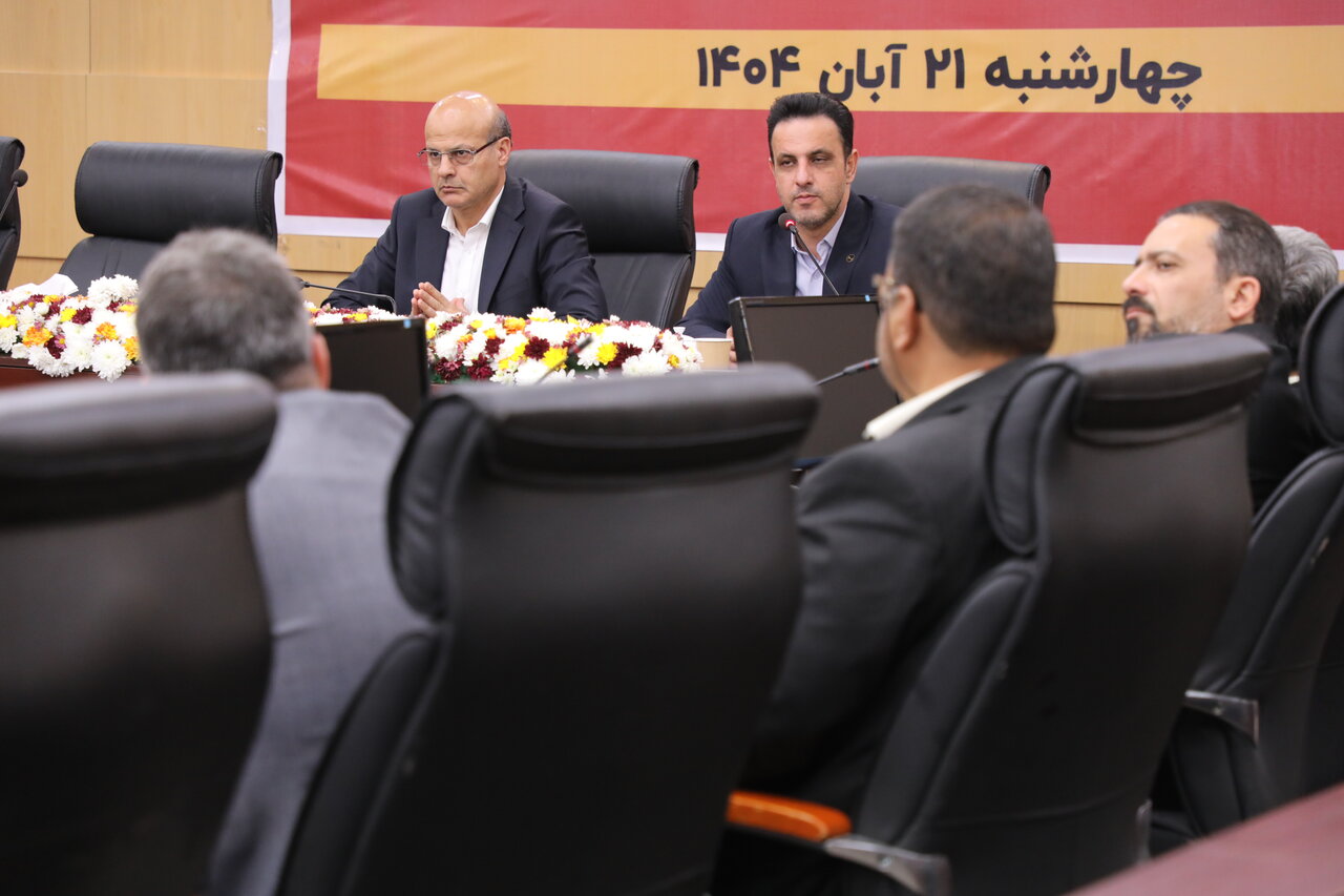 نشست «فرصت‌های سرمایه‌گذاری و مدل‌های تأمین منابع مالی توسعه کنتورها و تجهیزات هوشمند»