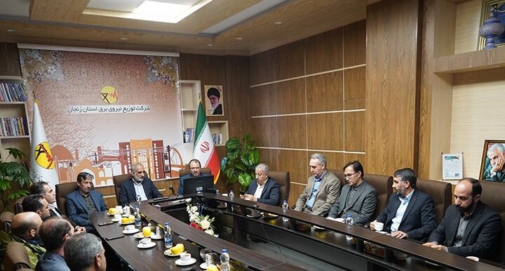 تسریع در توسعه شبکه برق روستایی و نوسازی ناوگان خودرویی شرکت توزیع نیروی برق استان زنجان